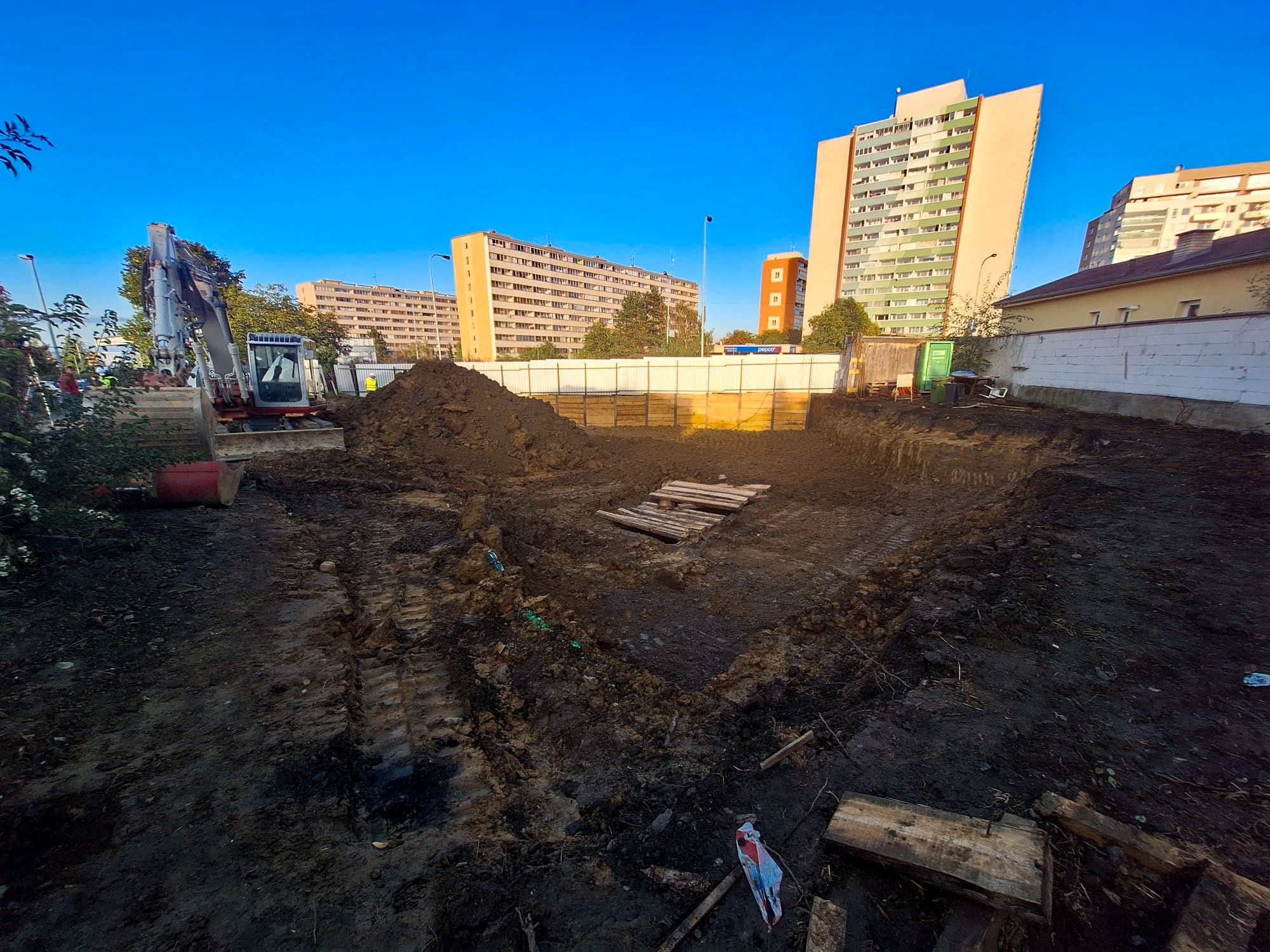 ZÁŘÍ 2024